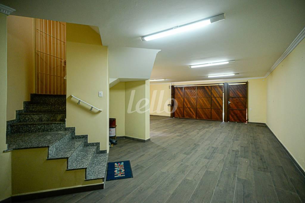 ENTRADA de Casa à venda, sobrado com 378 m², 3 quartos e 4 vagas em Parque da Mooca - São Paulo