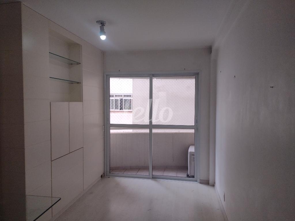 SALA de Apartamento à venda, Padrão com 28 m², 1 quarto e 1 vaga em Perdizes - São Paulo