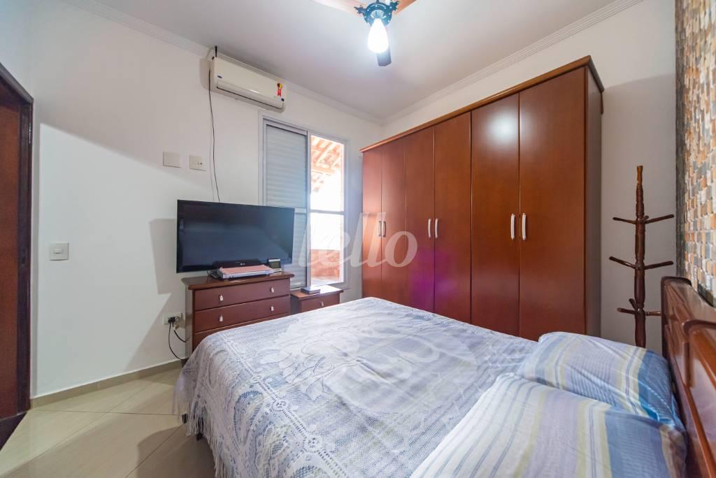 QUARTO1 de Casa à venda, sobrado com 161 m², 2 quartos e 3 vagas em Vila Palmares - Santo André