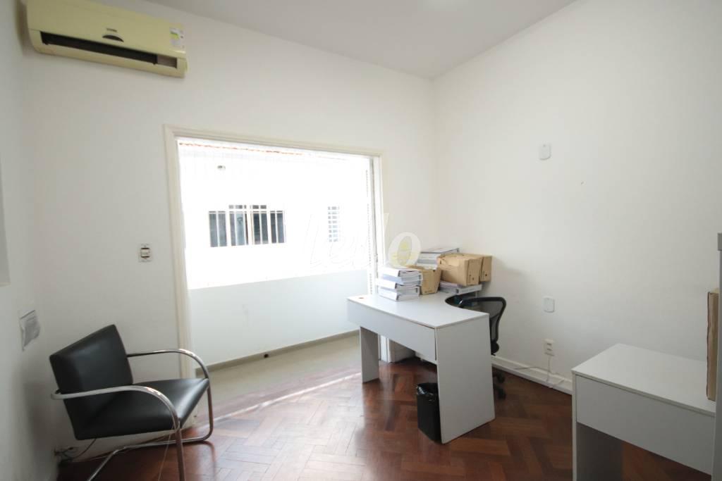 SALA de Sala / Conjunto para alugar, Padrão com 17 m², e em Jardim Paulistano - São Paulo