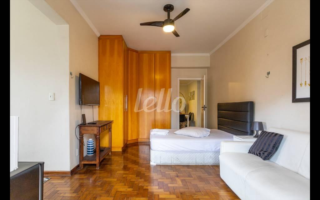 DORMITÓRIO de Apartamento à venda, cobertura - Padrão com 330 m², 4 quartos e em Bela Vista - São Paulo