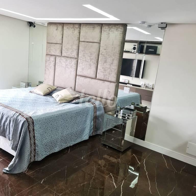 SUITE MASTER de Apartamento à venda, cobertura - Padrão com 329 m², 4 quartos e 4 vagas em Tatuapé - São Paulo