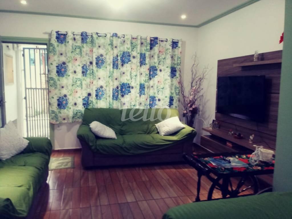 SALA de Casa à venda, sobrado com 100 m², 2 quartos e 2 vagas em Vila Graciosa - São Paulo