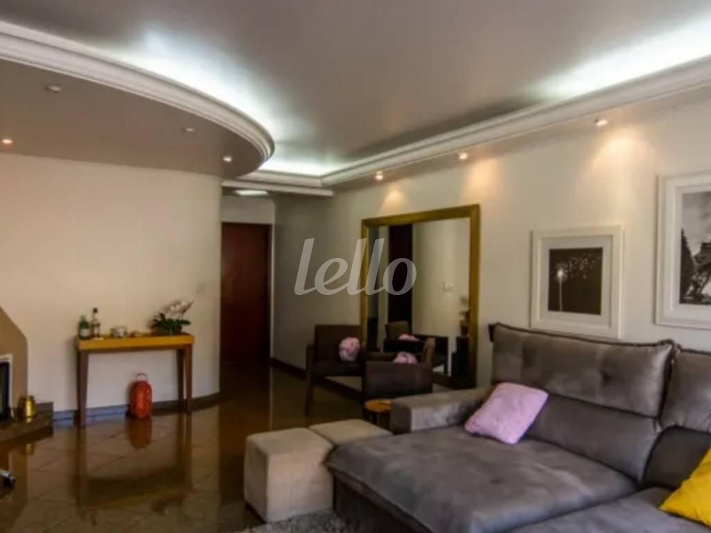 SALA DE VISITA de Casa à venda, sobrado com 320 m², 4 quartos e 7 vagas em Vila Alpina - São Paulo