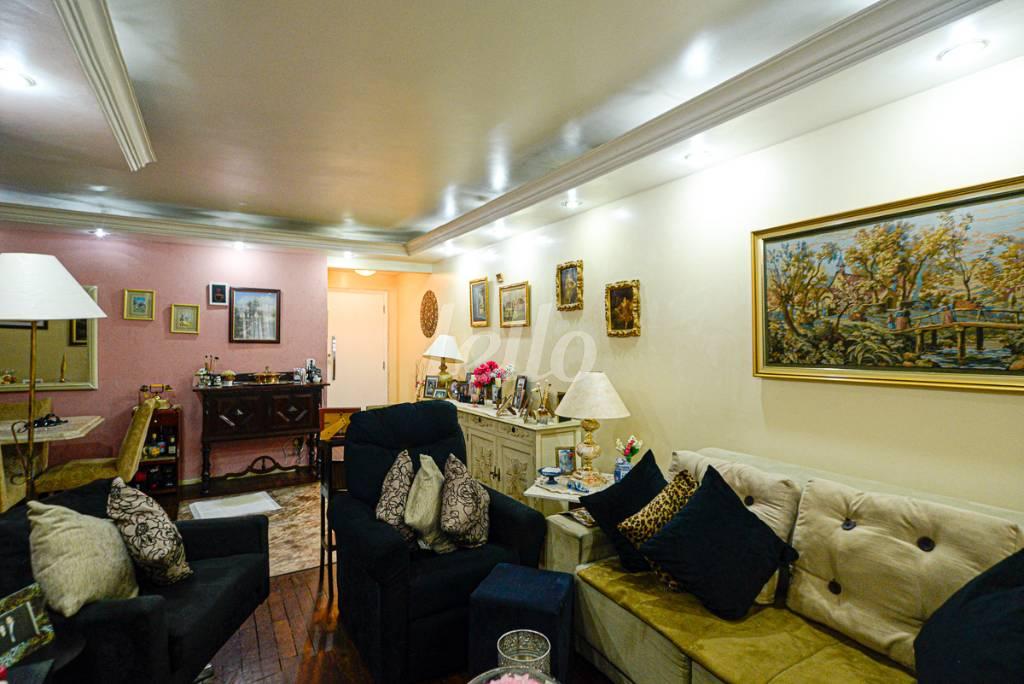 SALA de Apartamento à venda, Padrão com 136 m², 3 quartos e 1 vaga em Bela Vista - São Paulo
