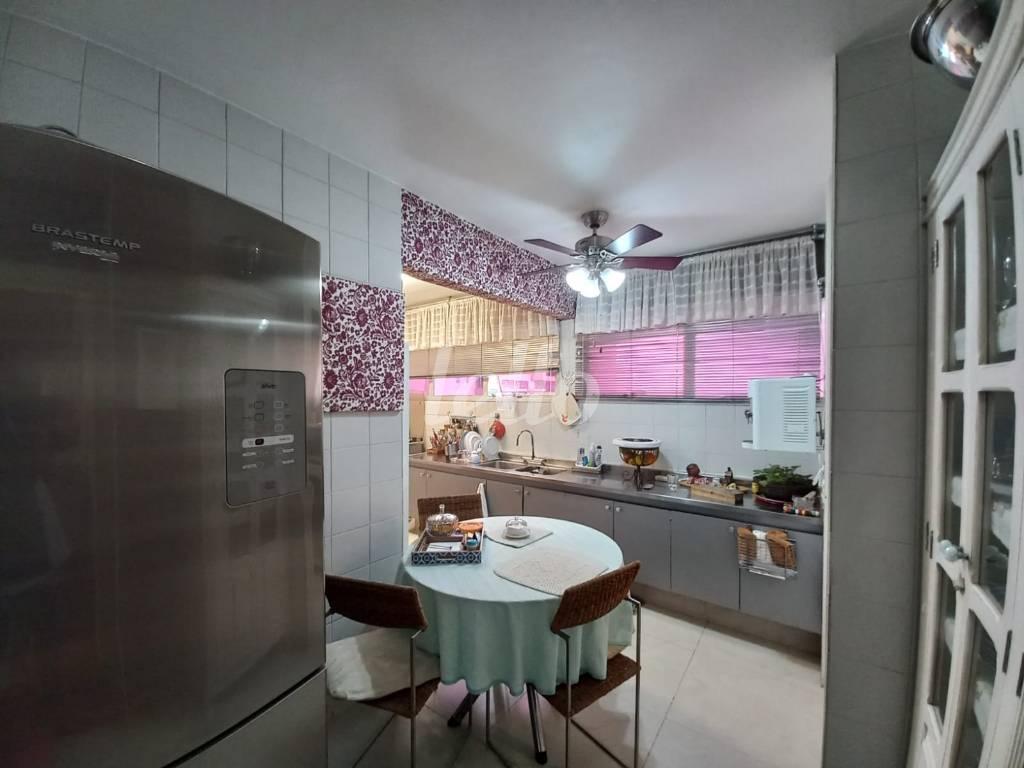 COZINHA de Apartamento à venda, Padrão com 126 m², 3 quartos e 1 vaga em Perdizes - São Paulo