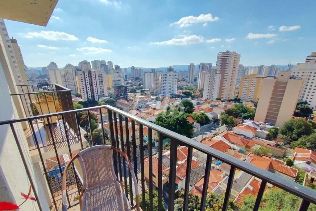 VARANDA de Apartamento à venda, Padrão com 83 m², 2 quartos e 2 vagas em Vila Pompeia - São Paulo