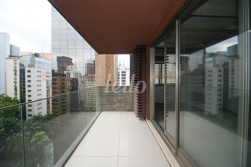 SACADA de Sala / Conjunto para alugar, Padrão com 335 m², e em Jardim Paulista - São Paulo