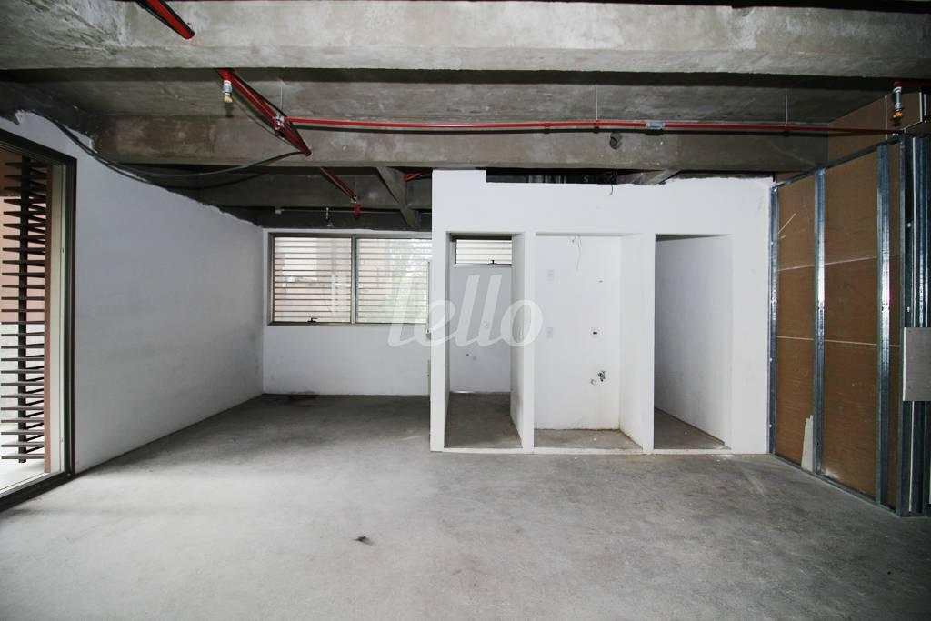 SALA de Sala / Conjunto para alugar, Padrão com 170 m², e em Jardim Paulista - São Paulo