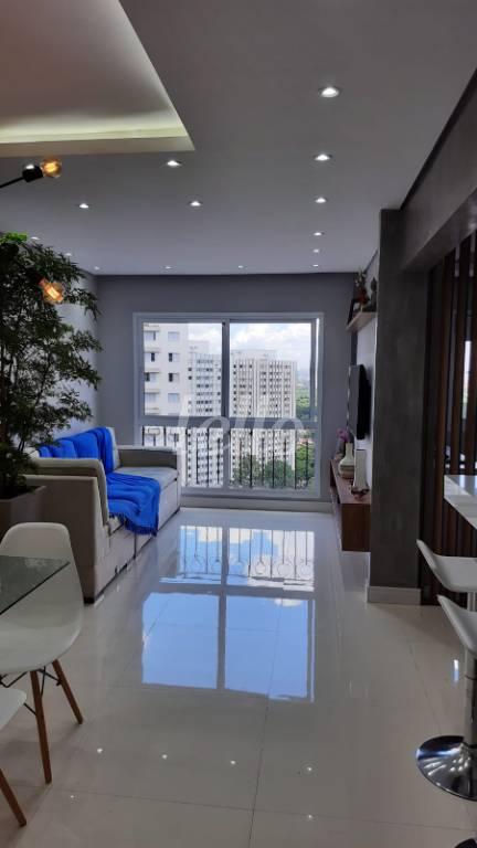 SALA de Apartamento à venda, Padrão com 90 m², 2 quartos e 1 vaga em Alto da Lapa - São Paulo