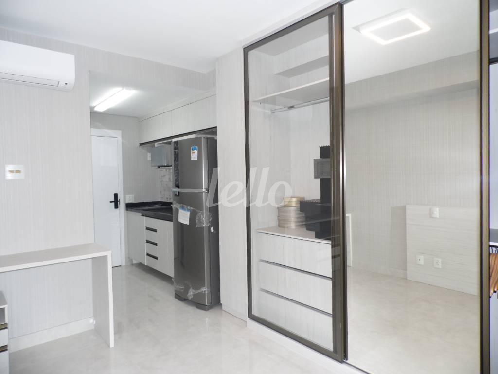STUDIO de Apartamento para alugar, Studio com 24 m², 1 quarto e 1 vaga em Indianópolis - São Paulo