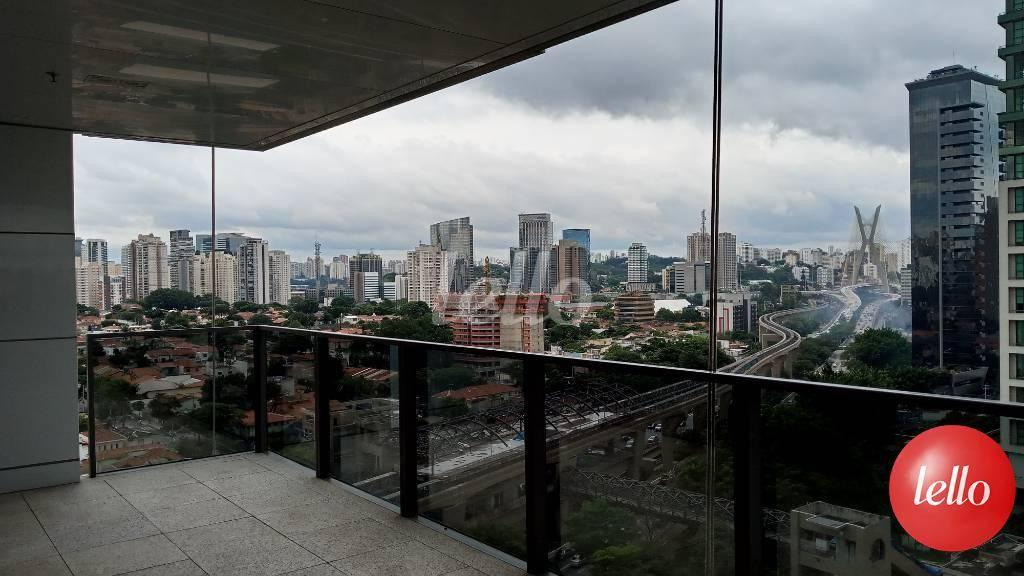 VARANDA 1 de Sala / Conjunto para alugar, Padrão com 533 m², e 16 vagas em Cidade Monções - São Paulo