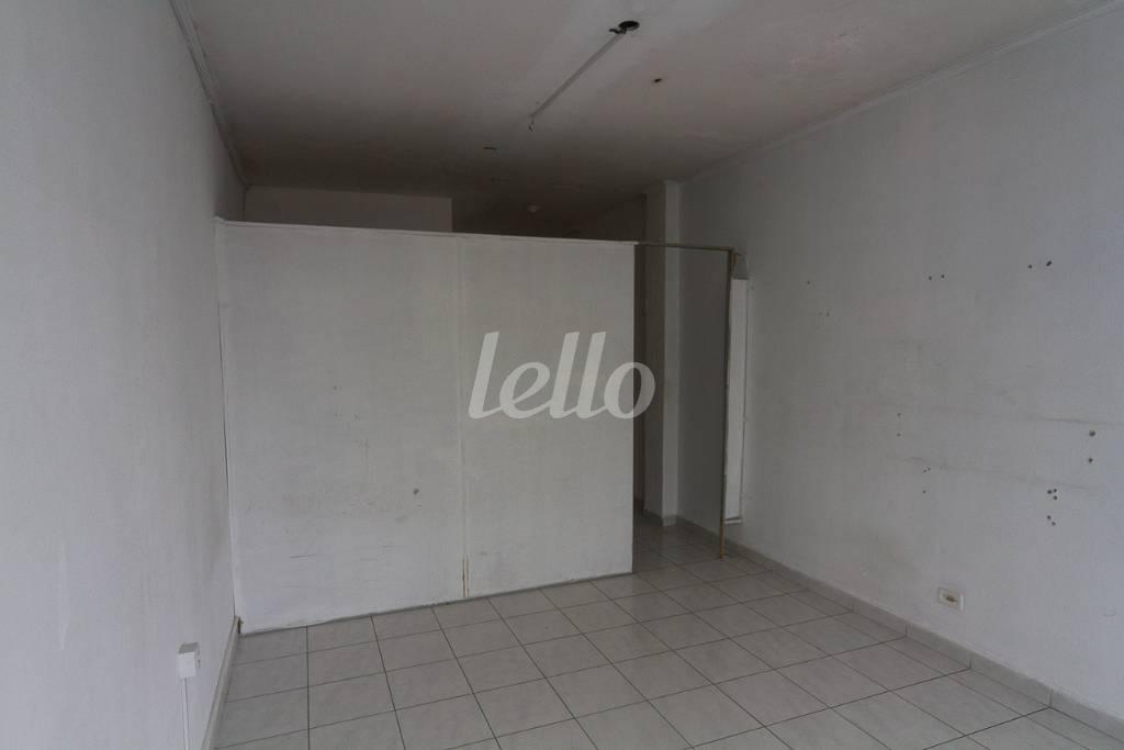 SALA 2 de Sala / Conjunto para alugar, Padrão com 31 m², e em Centro - Santo André