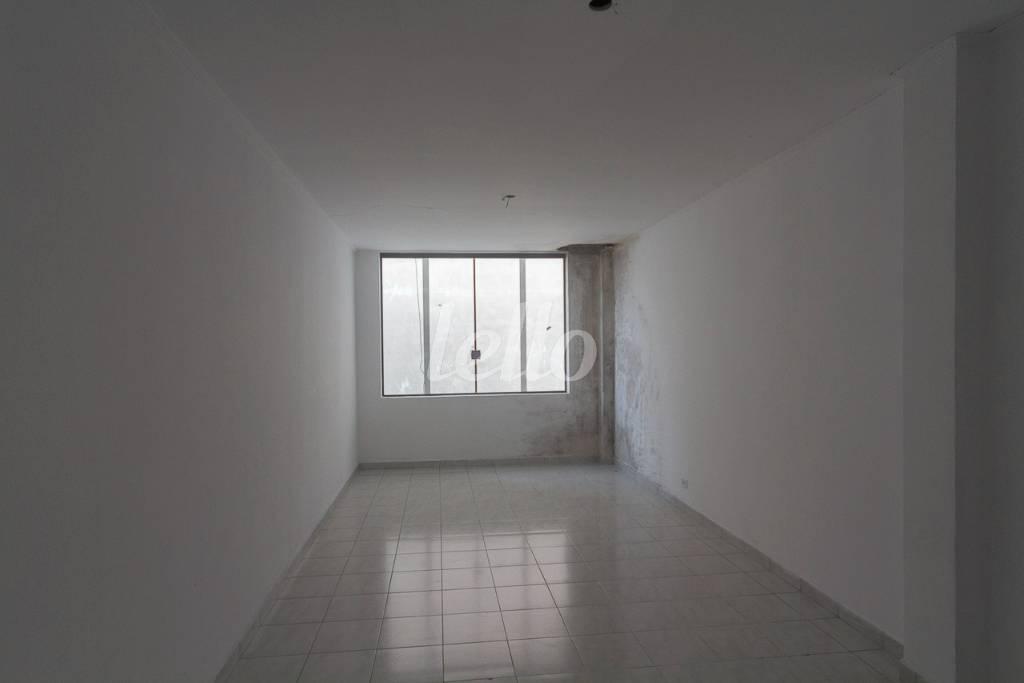SALA de Sala / Conjunto para alugar, Padrão com 33 m², e em Centro - Santo André