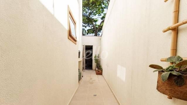 LATERAL de Casa à venda, sobrado com 380 m², 3 quartos e 2 vagas em Campo Belo - São Paulo