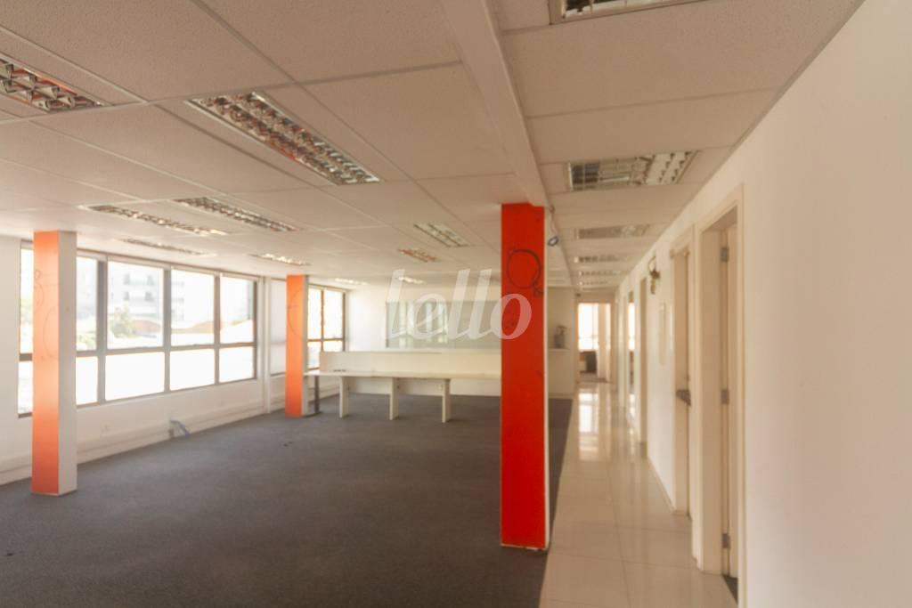 SALA 5 de Sala / Conjunto para alugar, Padrão com 220 m², e em Sumarezinho - São Paulo