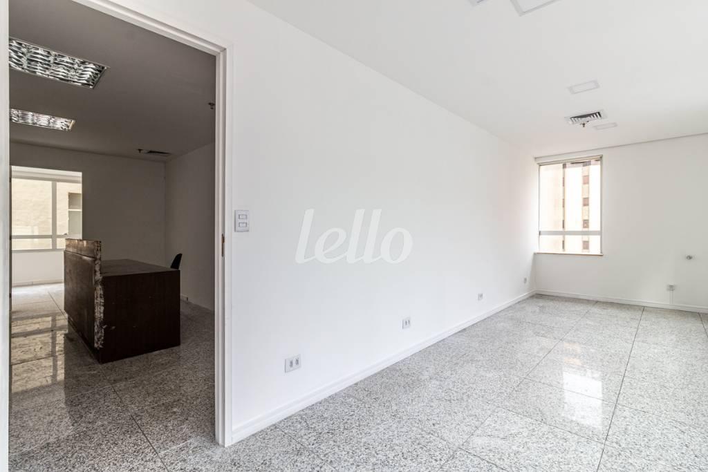 SALA 5 de Sala / Conjunto para alugar, Padrão com 187 m², e 4 vagas em Paraíso - São Paulo
