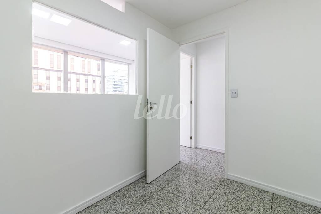 SALA 9 de Sala / Conjunto para alugar, Padrão com 187 m², e 4 vagas em Paraíso - São Paulo