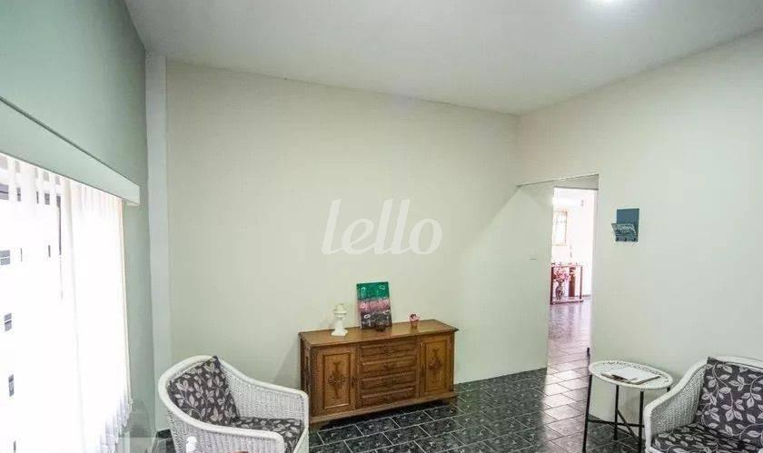 DEPÓSITO 2 de Casa à venda, térrea com 320 m², 5 quartos e 6 vagas em Vila Bertioga - São Paulo