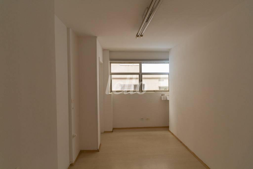 SALA 5 de Sala / Conjunto para alugar, Padrão com 55 m², e em Consolação - São Paulo
