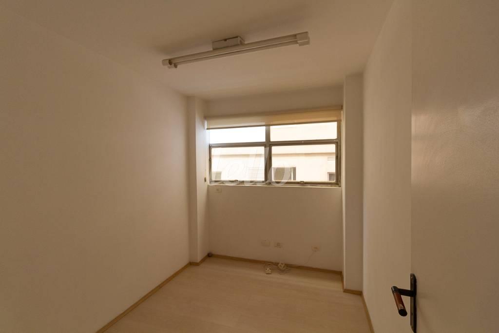 SALA 2 de Sala / Conjunto para alugar, Padrão com 55 m², e em Consolação - São Paulo