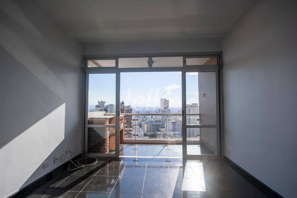 SALA de Apartamento à venda, Padrão com 159 m², 3 quartos e 2 vagas em Santa Cecília - São Paulo