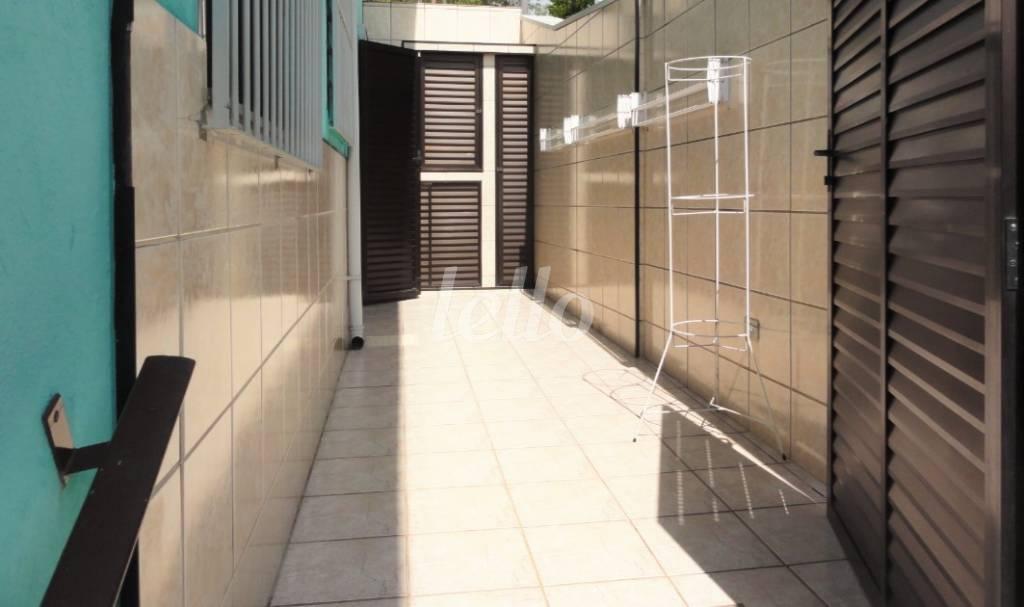QUINTAL de Casa à venda, assobradada com 130 m², 3 quartos e 2 vagas em Vila Mariana - São Paulo