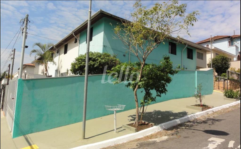 FACHADA de Casa à venda, assobradada com 130 m², 3 quartos e 2 vagas em Vila Mariana - São Paulo