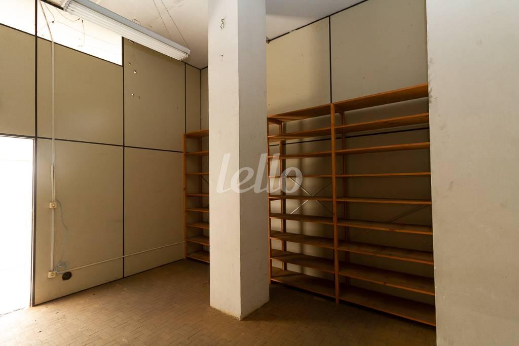 SALA 5 de Sala / Conjunto para alugar, Padrão com 1430 m², e em República - São Paulo