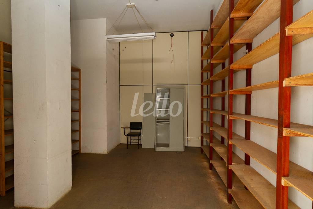 SALA 5 de Sala / Conjunto para alugar, Padrão com 1430 m², e em República - São Paulo