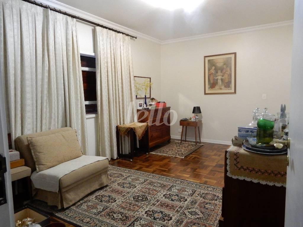 SUÍTE de Apartamento à venda, Padrão com 174 m², 3 quartos e 1 vaga em Paraíso - São Paulo
