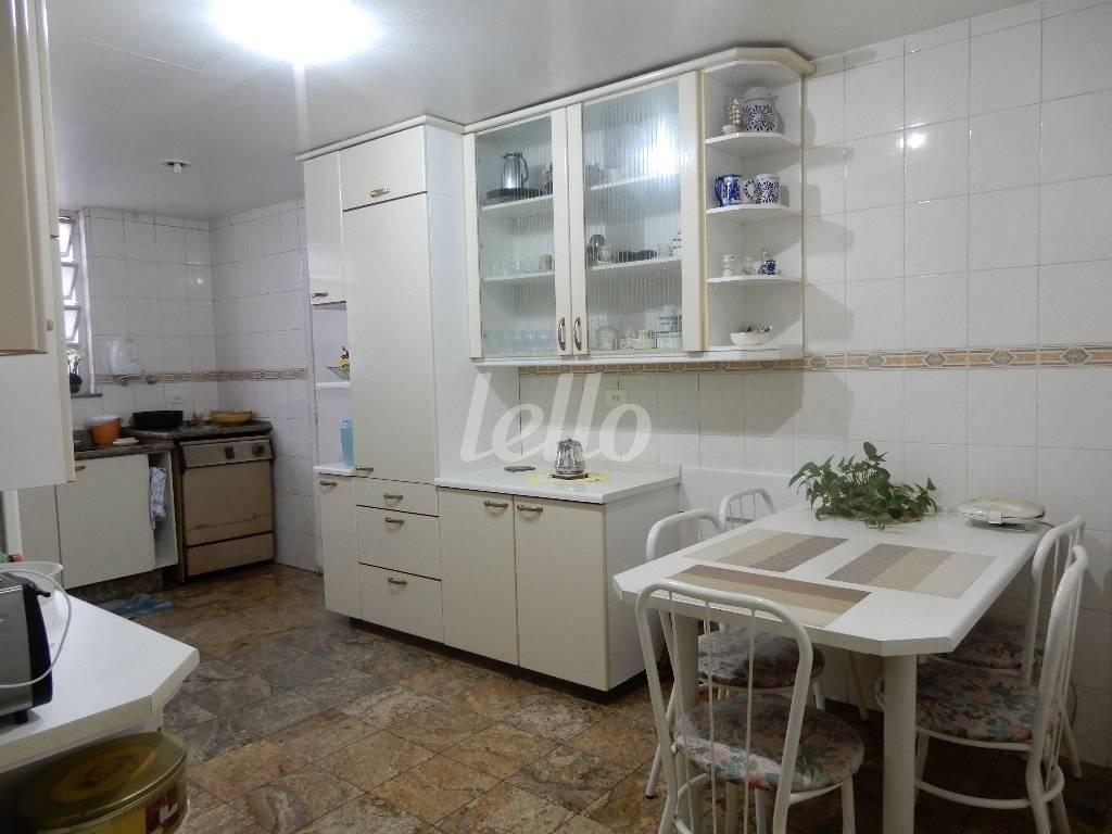 COZINHA de Apartamento à venda, Padrão com 174 m², 3 quartos e 1 vaga em Paraíso - São Paulo
