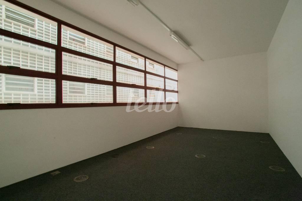 SALA 12 de Prédio Comercial para alugar, Monousuário com 1407 m², e 24 vagas em Higienópolis - São Paulo