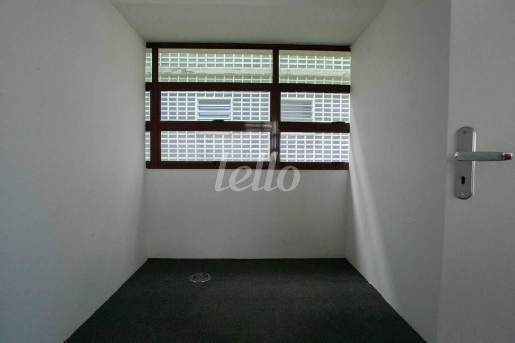 SALA 18 de Prédio Comercial para alugar, Monousuário com 1407 m², e 24 vagas em Higienópolis - São Paulo