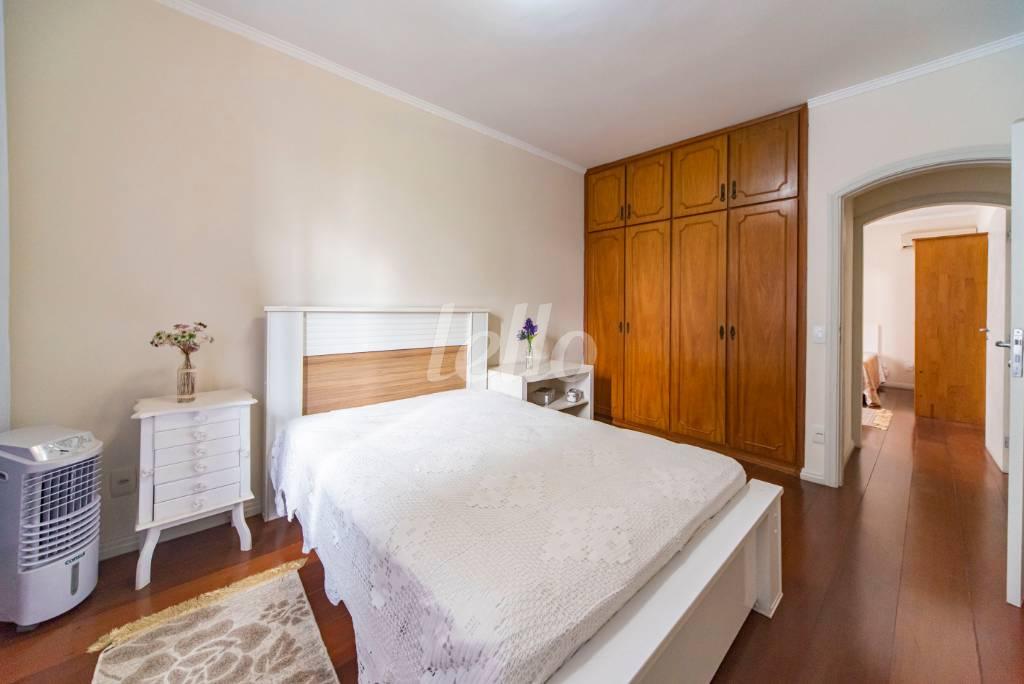 QUARTO2 de Apartamento à venda, Padrão com 141 m², 4 quartos e 2 vagas em Campestre - Santo André