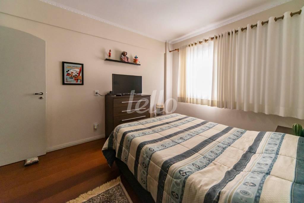 QUARTO1 de Apartamento à venda, Padrão com 141 m², 4 quartos e 2 vagas em Campestre - Santo André