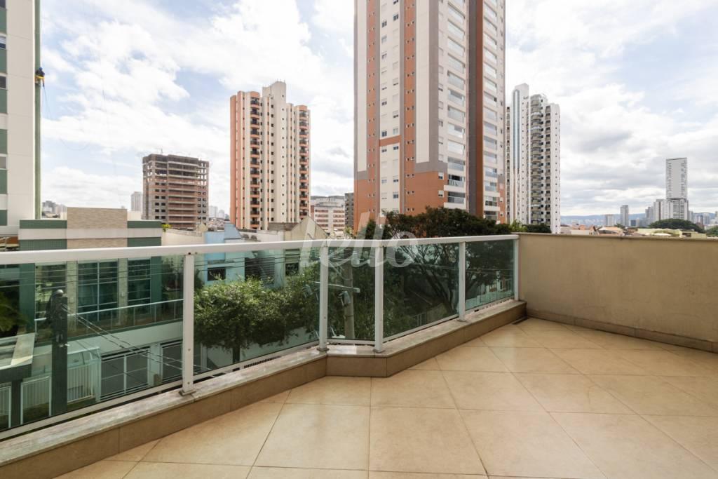 VARANDA de Casa à venda, sobrado com 200 m², 3 quartos e 4 vagas em Tatuapé - São Paulo