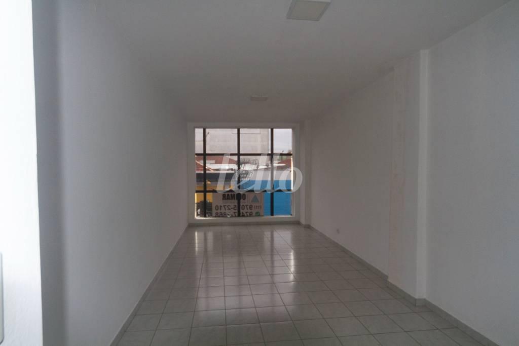 SALA de Sala / Conjunto para alugar, Padrão com 31 m², e em Centro - Santo André