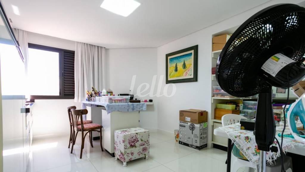 DORMITÓRIO de Apartamento à venda, Padrão com 520 m², 4 quartos e 4 vagas em Água Fria - São Paulo