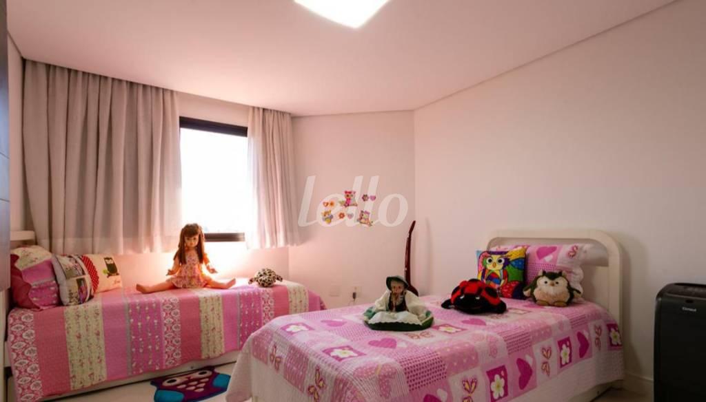 SUITE de Apartamento à venda, Padrão com 520 m², 4 quartos e 4 vagas em Água Fria - São Paulo