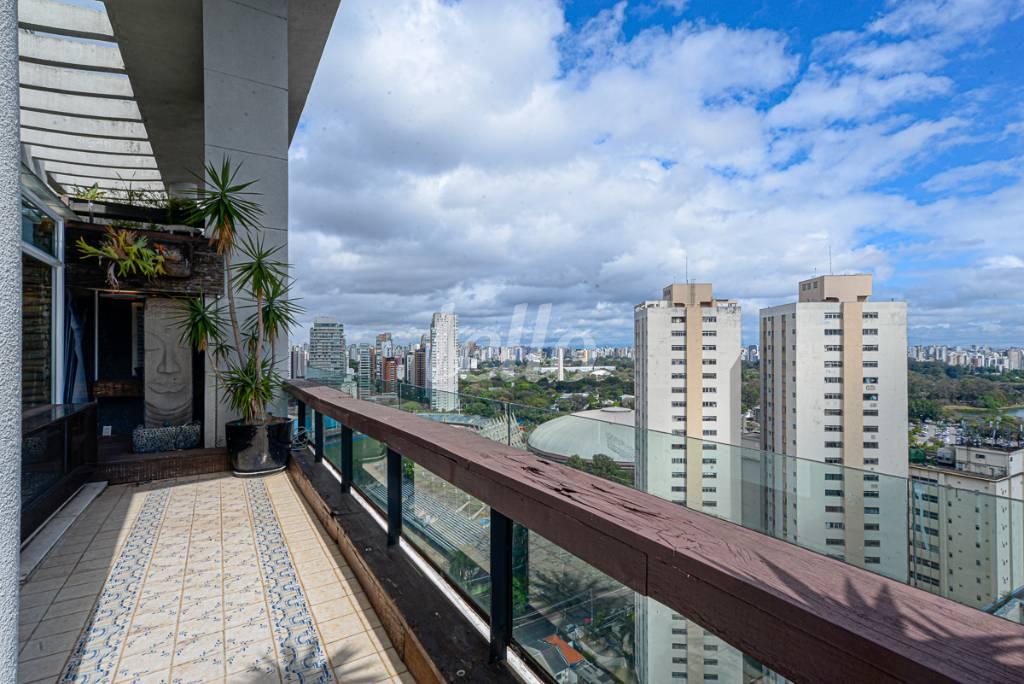 COBERTURA de Apartamento à venda, Triplex com 182 m², 2 quartos e 2 vagas em Paraíso - São Paulo
