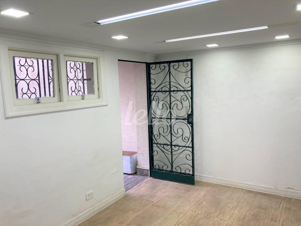 SALA 03 de Casa à venda, sobrado com 170 m², 2 quartos e 1 vaga em Higienópolis - São Paulo