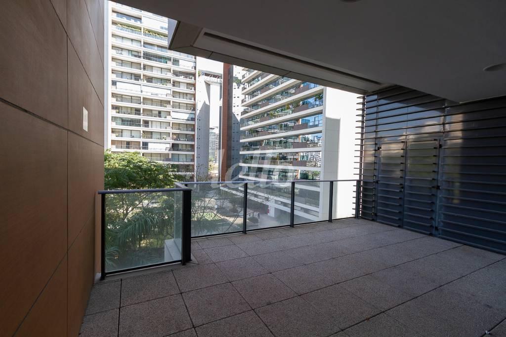 SACADA de Sala / Conjunto para alugar, Padrão com 485 m², e 13 vagas em Itaim Bibi - São Paulo