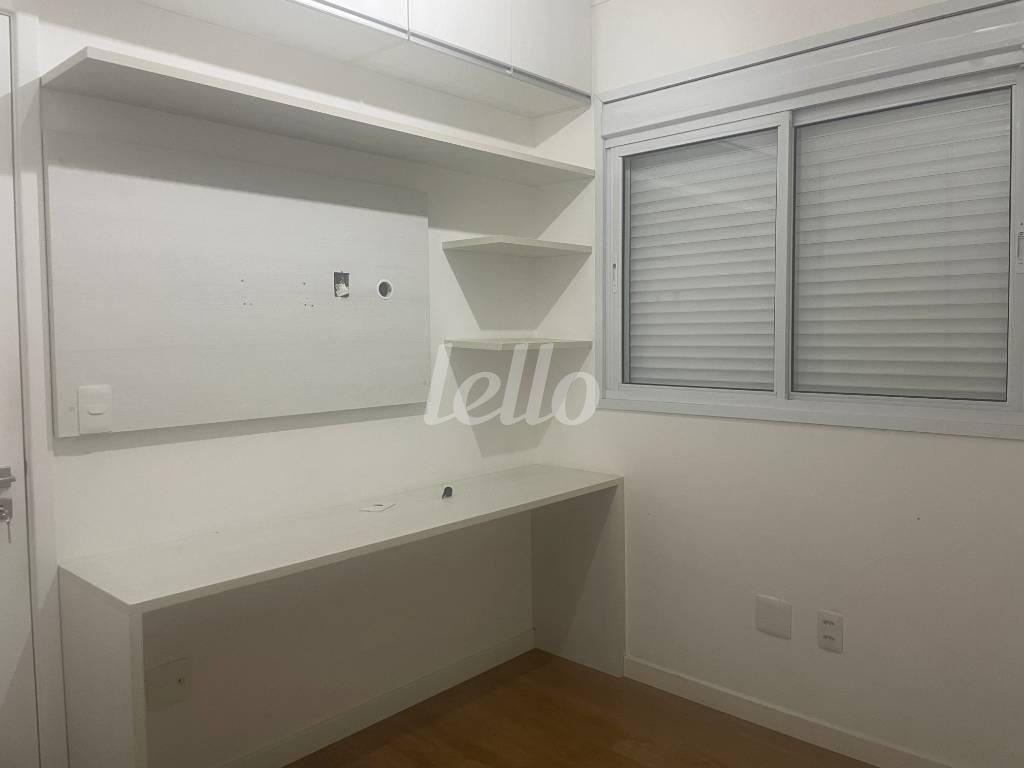 DORMITÓRIO de Apartamento à venda, Padrão com 76 m², 1 quarto e 2 vagas em Vila Mariana - São Paulo