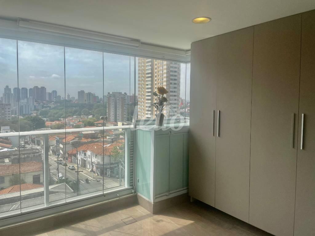 VARANDA de Apartamento à venda, Padrão com 76 m², 1 quarto e 2 vagas em Vila Mariana - São Paulo