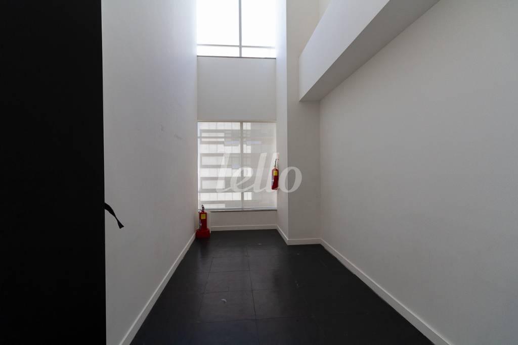 SALA 4 de Andar para alugar, Padrão com 767 m², e 18 vagas em Cidade Monções - São Paulo