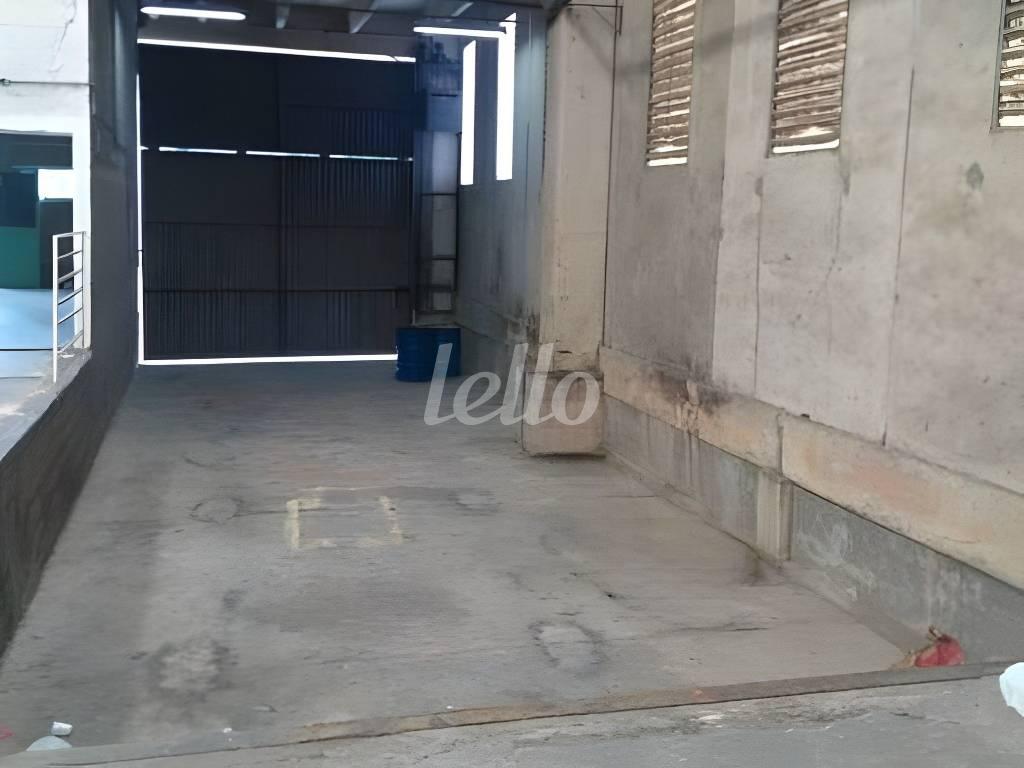 SALÃO 1 de Galpão/Armazém para alugar, Padrão com 1700 m², e em Recanto Sombra do Ipê - Santana de Parnaíba