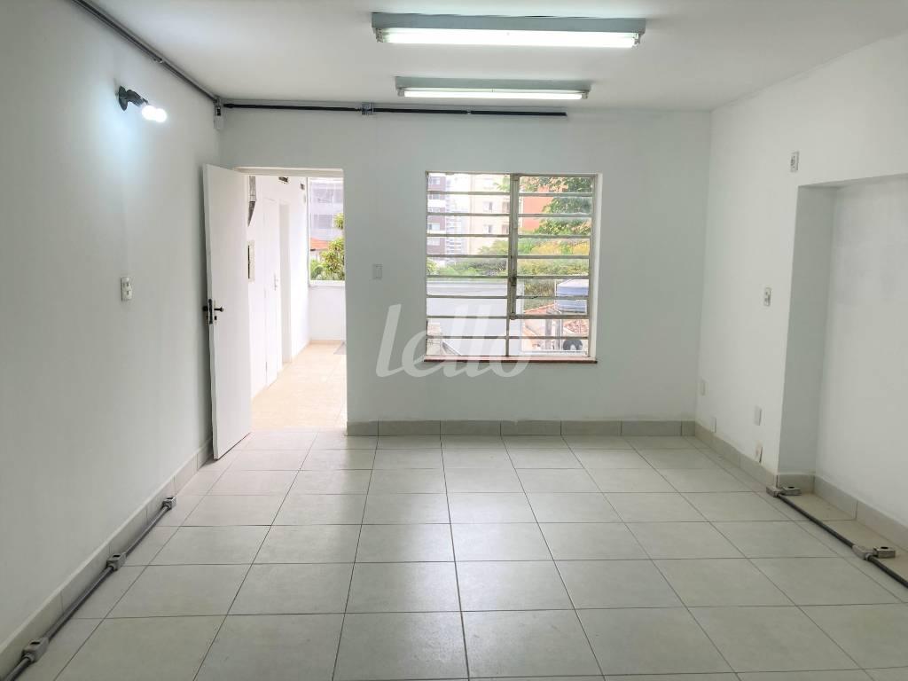 SALA 02 de Casa para alugar, sobrado com 272 m², 4 quartos e 3 vagas em Perdizes - São Paulo