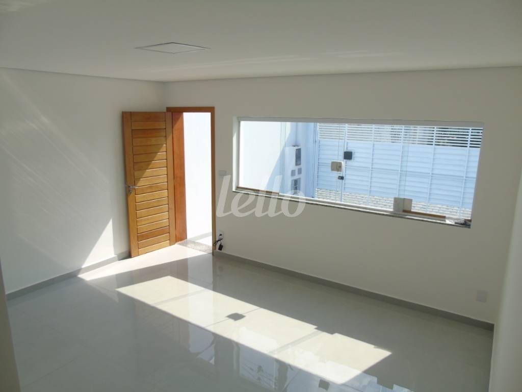 SALA de Casa à venda, sobrado com 116 m², 3 quartos e 6 vagas em Vila Homero Thon - Santo André