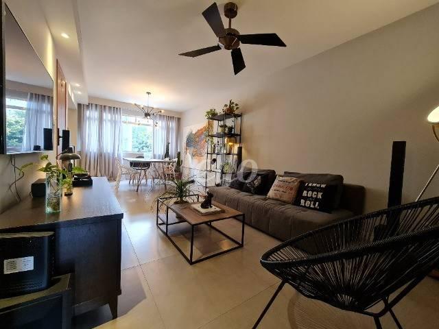 LIVING de Apartamento à venda, Padrão com 86 m², 2 quartos e 1 vaga em Cambuci - São Paulo